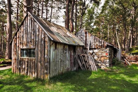 Derelict shack near Loch an Eileinの写真素材