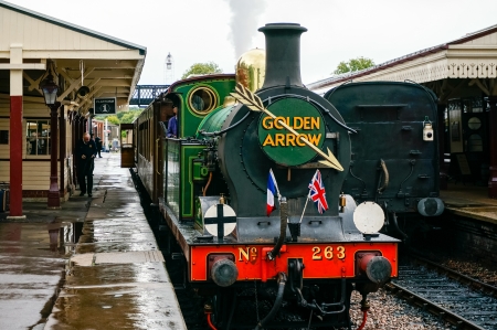 Golden Arrow at Sheffield Park stationのeditorial素材