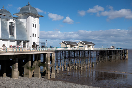 CARDIFF UK MARCH 2014 - View of Penarth Pierのeditorial素材