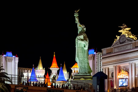 LAs VEGAS, NEVADA USA - AUGUST 2 ; Replica      Statue of Liberty at night in Las Vegas Nevada on August 2, 2011  Unidentified people のeditorial素材