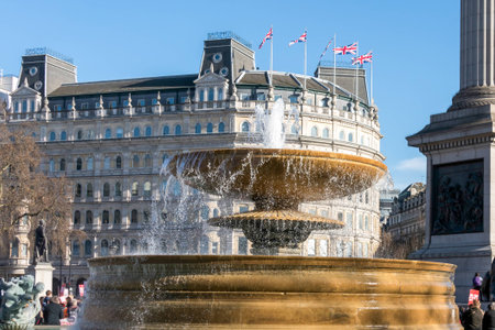 Fountain in Trafalgar Squareのeditorial素材