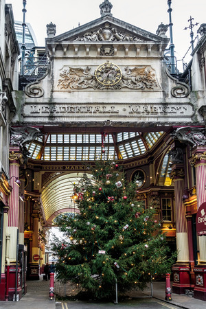 Christmas Tree at the Entrance to Leadenhall Marketのeditorial素材