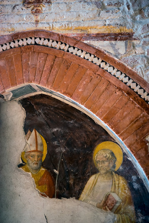 Interior view of Verona Cathedralのeditorial素材