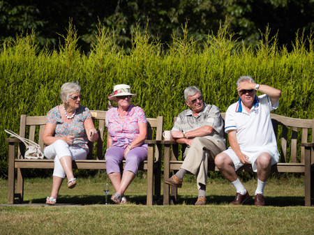 ISLE OF THORNS, SUSSEX/UK - SEPTEMBER 11 : Spectators at a Lawn Bowls Match at Isle of Thorns Chelwood Gate in Sussex on September 11, 2016. Unidentified peopleのeditorial素材