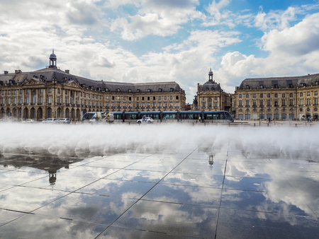 Miroir d'Eau at Place de la Bourse in Bordeauxのeditorial素材