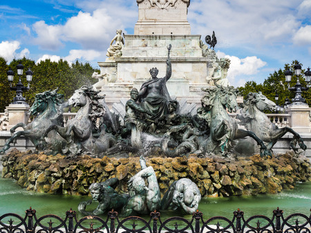 Monument to the Girondins in Place des Quincones Bordeauxのeditorial素材