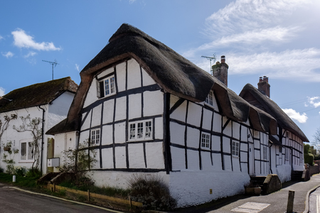 View of a Thatched cottage in Micheldever Hampshireのeditorial素材