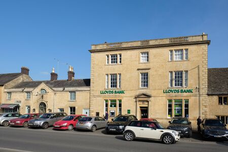 Sunny Spring Day in Moreton-in-Marsh