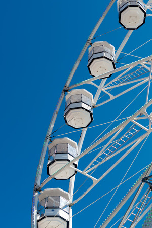 CARDIFF/UK - AUGUST 27 : Ferris Wheel in Cardiff on August 27, 2017のeditorial素材