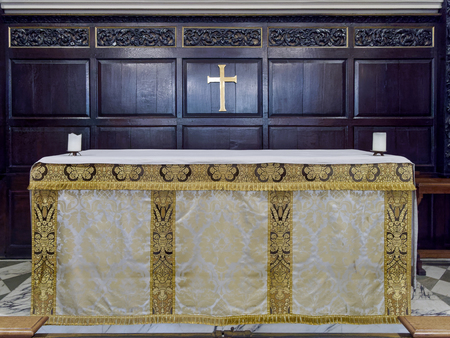 TUNBRIDGE WELLS, KENT/UK - JANUARY 5 : Interior of the Parish Church of King Charles The Martyr in Royal Tunbridge Wells on January 5, 2018のeditorial素材