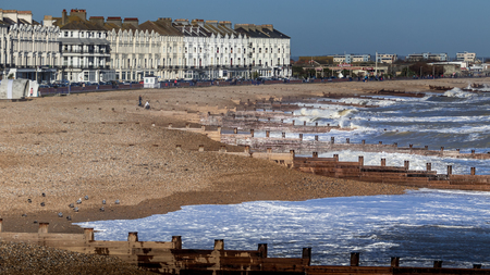 EASTBOURNE, EAST SUSSEX/UK - JANUARY 7 : View of Buildings along the Seafront in Eastbourne East Sussex on January 7, 2018. Unidentified peopleのeditorial素材