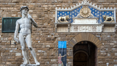 FLORENCE, TUSCANY/ITALY - OCTOBER 19 : Statue of David by Michelangelo on the Piazza della Signoria in front of the Palazzo Vecchio Florence on October 19, 2019のeditorial素材
