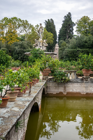 FLORENCE, TUSCANY/ITALY - OCTOBER 20 : Small pond with statues in Boboli gardens Florence on October 20, 2019のeditorial素材