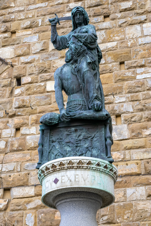 FLORENCE, TUSCANY/ITALY - OCTOBER 19 : Statue of Judith and Holofernes by Donatello in Piazza della Signoria in front of the Palazzo Vecchio Florence on October 19, 2019のeditorial素材