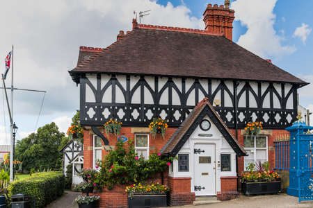 SHREWSBURY, SHROPSHIRE, UK - JULY 13 : Quarry Lodge at the entrance to Quarry Park, Shrewsbury, Shropshire on July 13, 2021のeditorial素材