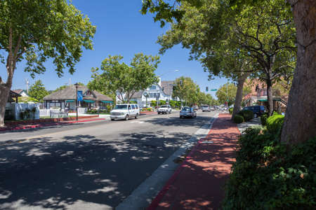 SOLVANG, CALIFORNIA, USA - AUGUST 9 : Busy street in Solvang, California, USA on August 9, 2011. Unidentified peopleのeditorial素材