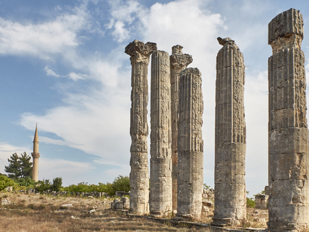 Corynthian columns of Zeus Olbios Temple, ancient Anatolian architecture of the Hellenistic period in the Roman province of Isauria, in present-day Uzuncaburc, Silifke, Mersin province, Turkeyのeditorial素材