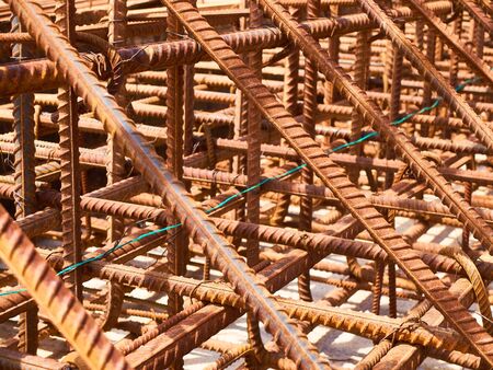Metal reinforcement frame of a monolithic reinforced concrete structure