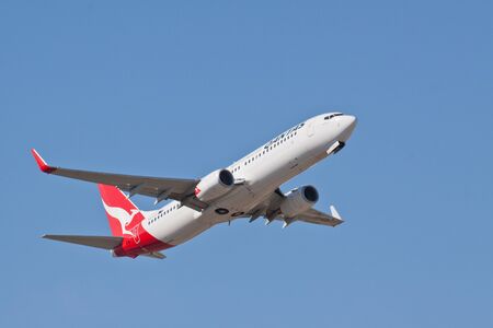 Qantas Boeing 737-800 VH-VZX taking off from Perth Airport on the 15th April 2012, enroute toQantas is Australiaのeditorial素材