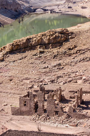 the Mansilla de la Sierra dam, in the province of Rioja, dryの写真素材