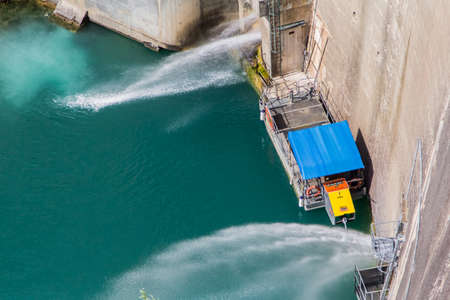 the Bimont dam, on the Sainte Victoire massif, in Provenceの写真素材