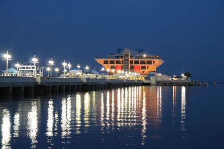 Pier in Sankt Petersburt at night, Florida USAの写真素材