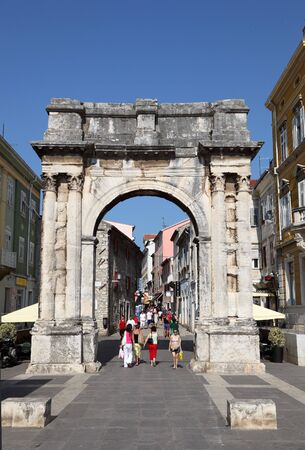 Roman Triumphal Arch in Pula, Croatia. Photo taken at  22 July 2010のeditorial素材