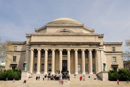 Low Memorial Library at Columbia University with the statue of Alma Mater, New York City. Photo taken at 21st of April 2008のeditorial素材