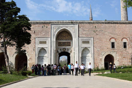 Entrance gate to the Topkapi Palace in Istanbul, Turkey. Photo taken at 25th of Mai 2011のeditorial素材