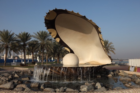Oyster Pearl Fountain on the Corniche of Doha, Qatarの写真素材