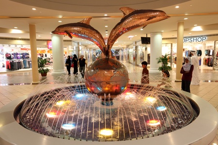 Fountain inside of the Marina Mall in Abu Dhabi, United Arab Emirates. Photo taken at 12th of January 2012のeditorial素材
