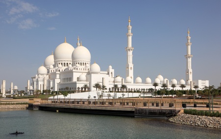 Sheikh Zayed Mosque in Abu Dhabi, United Arab Emiratesのeditorial素材