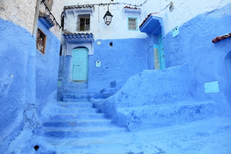 Blue door in the medina of Chefchaouen, Moroccoの写真素材