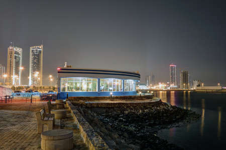 Side walk cafe at the corniche in Manama, Bahrain, Middle Eastのeditorial素材