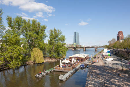 FRANKFURT MAIN, GERMANY - APR 18: Float cafe and restaurant at the river Main in Frankfurt. April 18, 2015 in Frankfurt Main, Germanyのeditorial素材