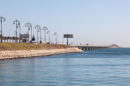 BAHRAIN - NOV 15: The King Fahd Causeway which connects Saudi Arabia and Bahrain. November 15, 2015 in Kingdom of Bahrainのeditorial素材