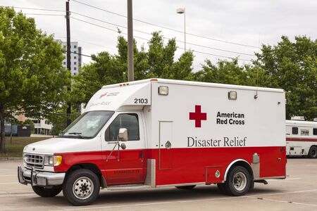 DALLAS, USA - APR 9: American Red Cross Disaster Relief Vehicle in Dallas, April 9, 2016 in Dallas, Texas, United Statesのeditorial素材