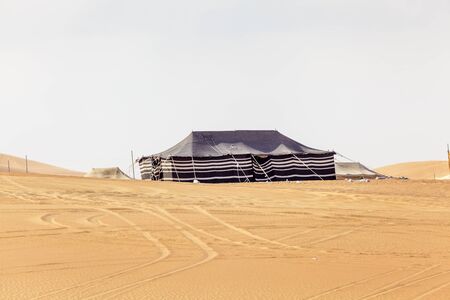 Desert camp at the Moreeb Dune in Liwa Oasis area. Emirate of Abu Dhabi, United Arab Emirates, Middle Eastの写真素材
