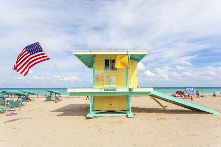 Hollywood Beach, Fl, USA - March 13, 2017: Colorful lifeguard tower at the Hollywood Beach on a sunny day in March. Florida, United Statesのeditorial素材