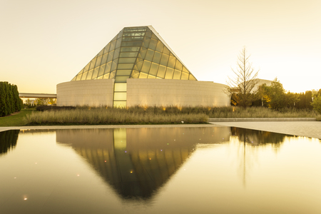 Toronto, Canada - Oct 19, 2017: View of the Ismaili Centre prayer hall at sunset. Toronto, Canadaのeditorial素材