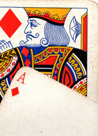Close up detail of a pair of vintage pontoon or blackjack playing cards.の写真素材