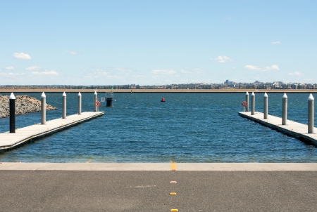 A boat ramp and floating jetty, Sydney, Australiaの写真素材