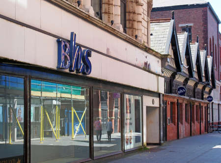 southport, merseyside, united kingdom - 28 june 2019: a closed british home stores shop in chapel street southport empty since bhs went into liquidation in 2016のeditorial素材