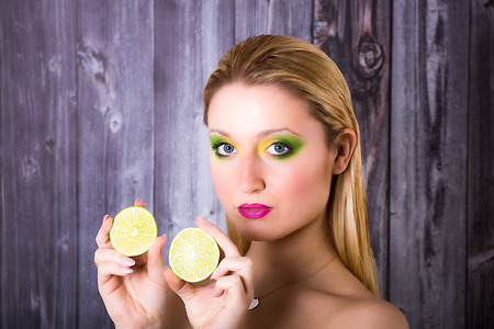 Model meets a juicy limeの写真素材