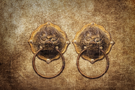 Old paper runge lions head knobs の写真素材
