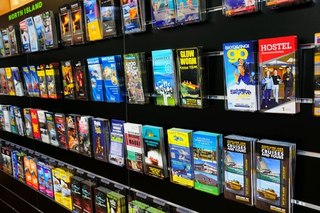 Brochure on shelf in I-Siteの素材