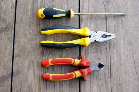 Repair Tool Kit Screwdriver Pliers Side Cutters