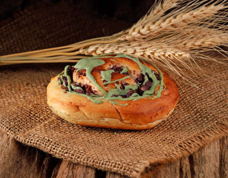 fresh bread and wheat on the wooden (bread, bakery)