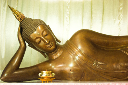 reclining Buddha white temple sungnoen koratのeditorial素材