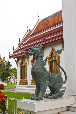 The Dragon statue at Wat Benchamaborphit in Thialandの写真素材